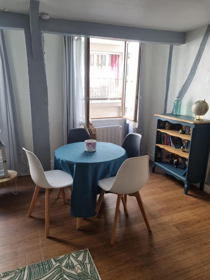 Appartement De La Rose Руан Экстерьер фото